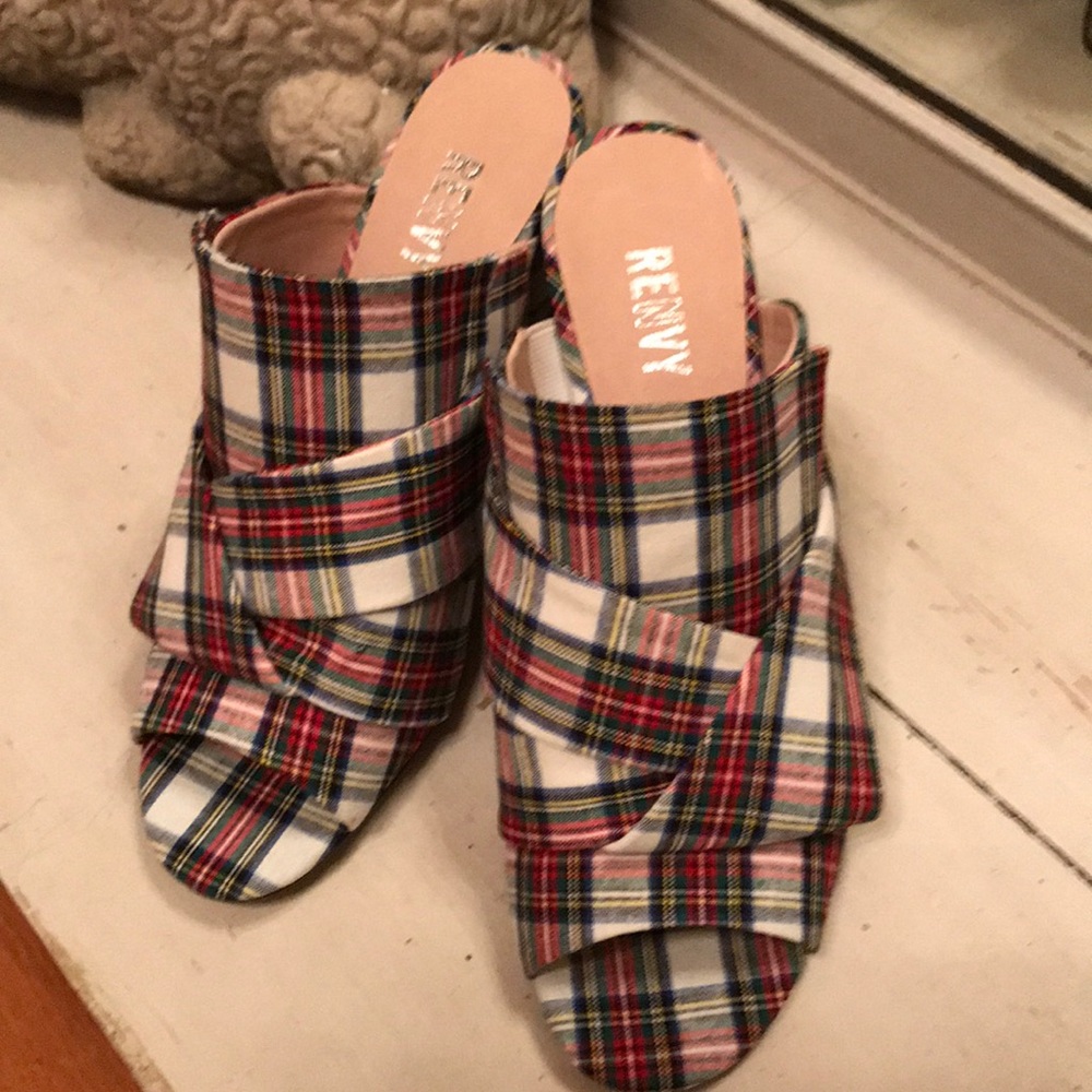 Renvy 6.5 Tartan Plaid Slides New